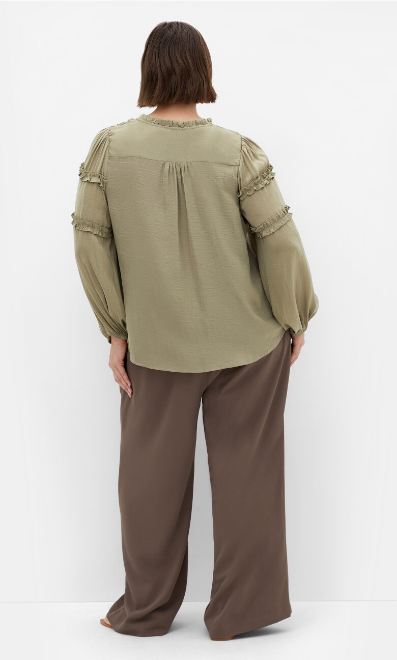 Drama Queen Shirt - sage