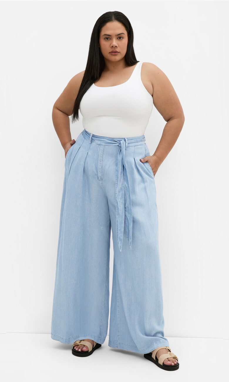 Plus Size Santorini Wide Leg Pant - light wash (UPDATED)