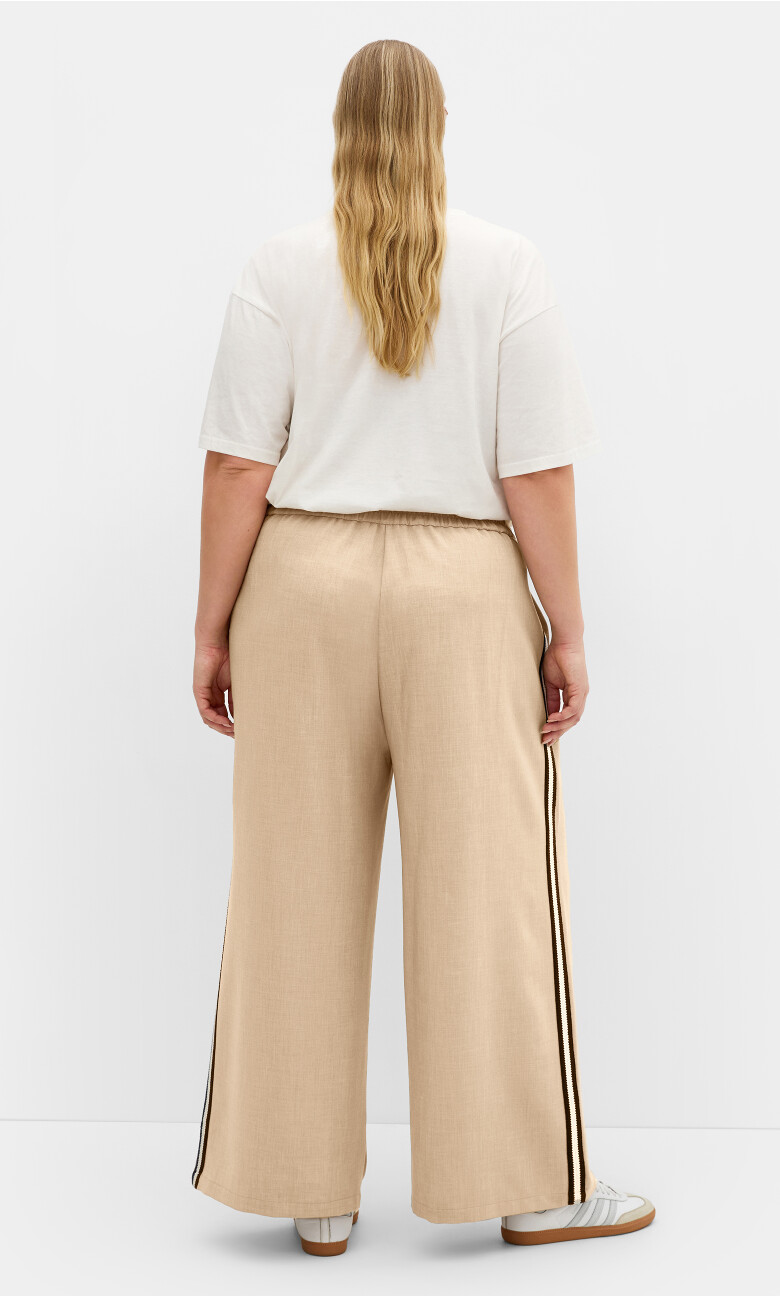Side Stripe Tailored Pant - taupe