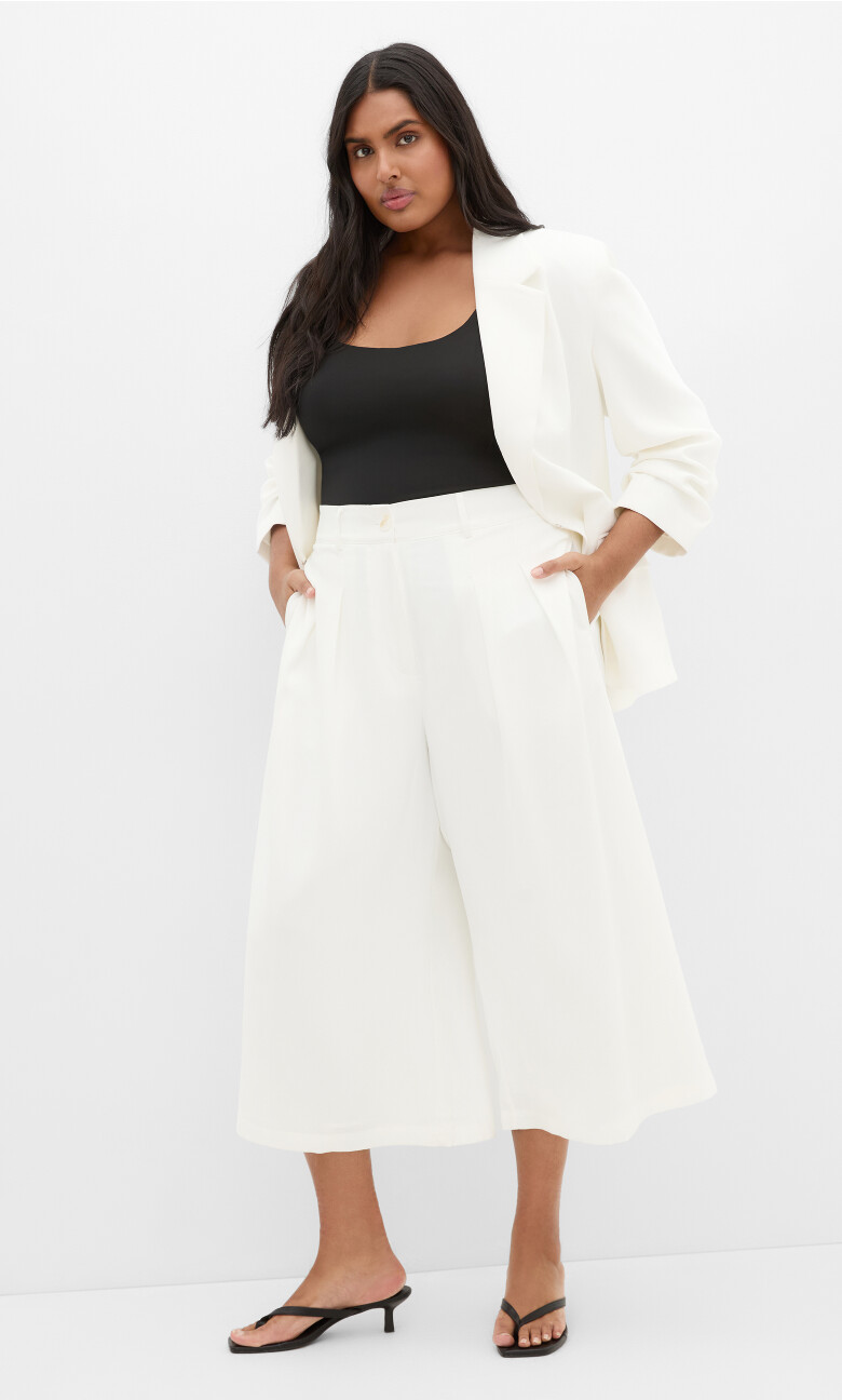 Plus Size Abbie Crop Pant - ivory