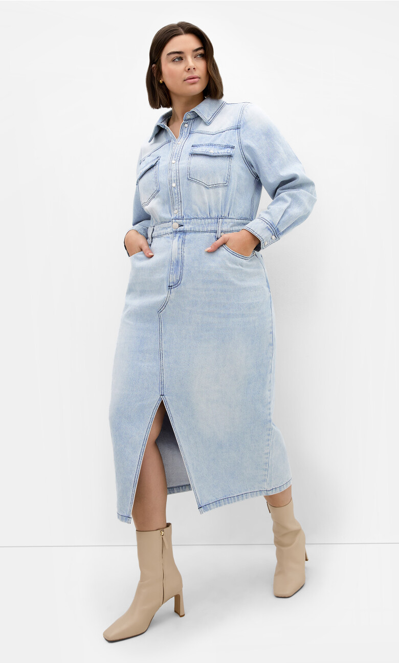 Plus Size Elara Denim Dress - light wash