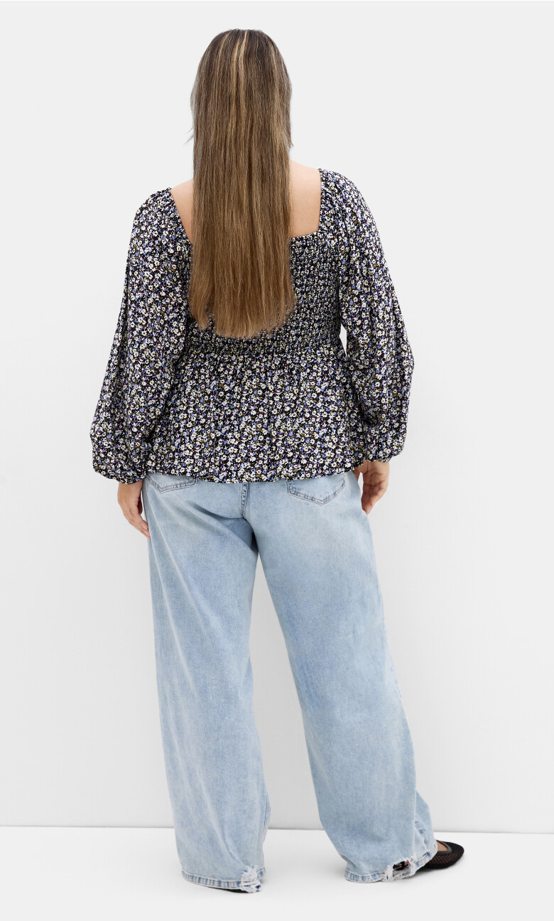 Gigi Long Sleeve Floral Print Top - black
