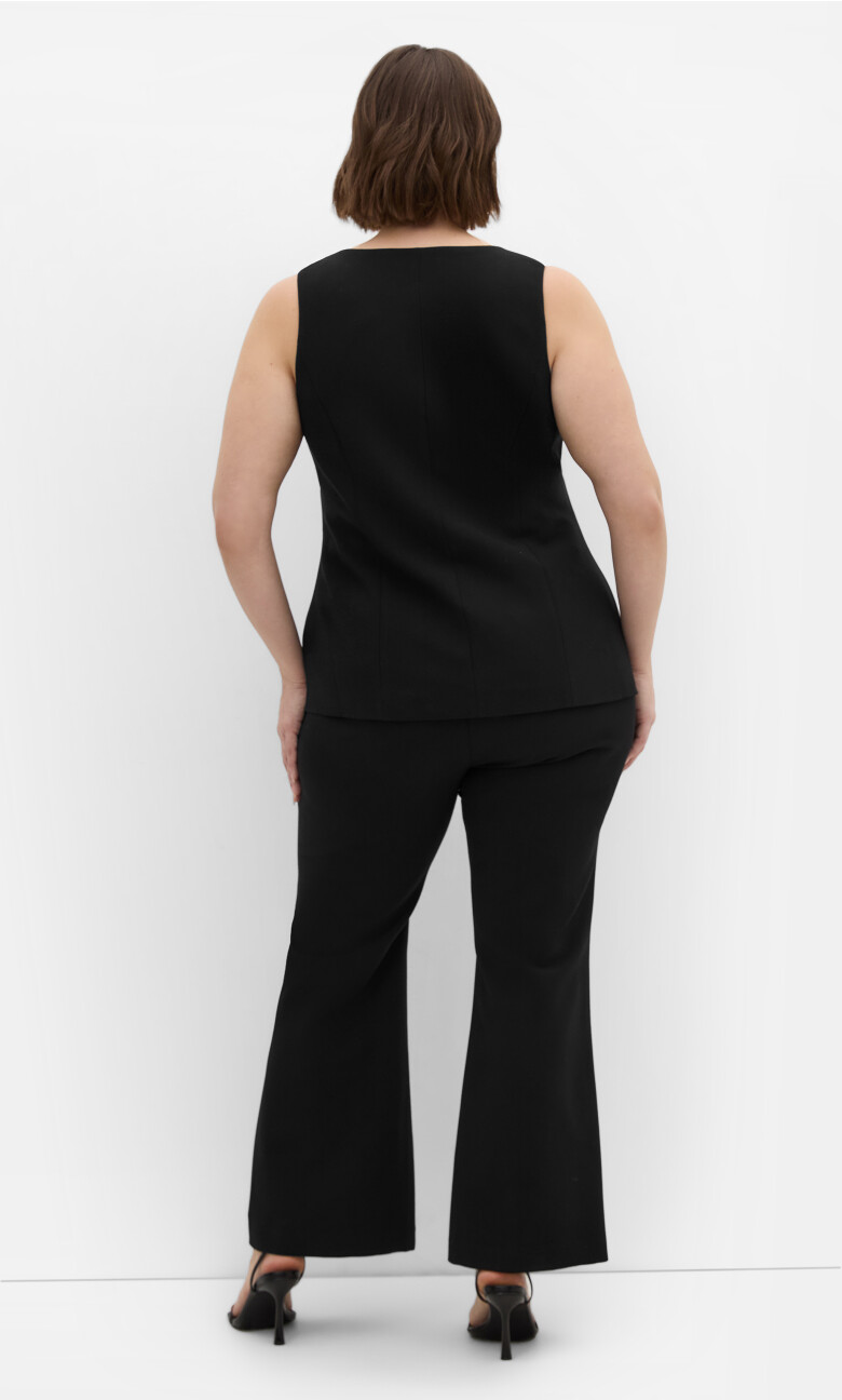 Alexi Vest - black
