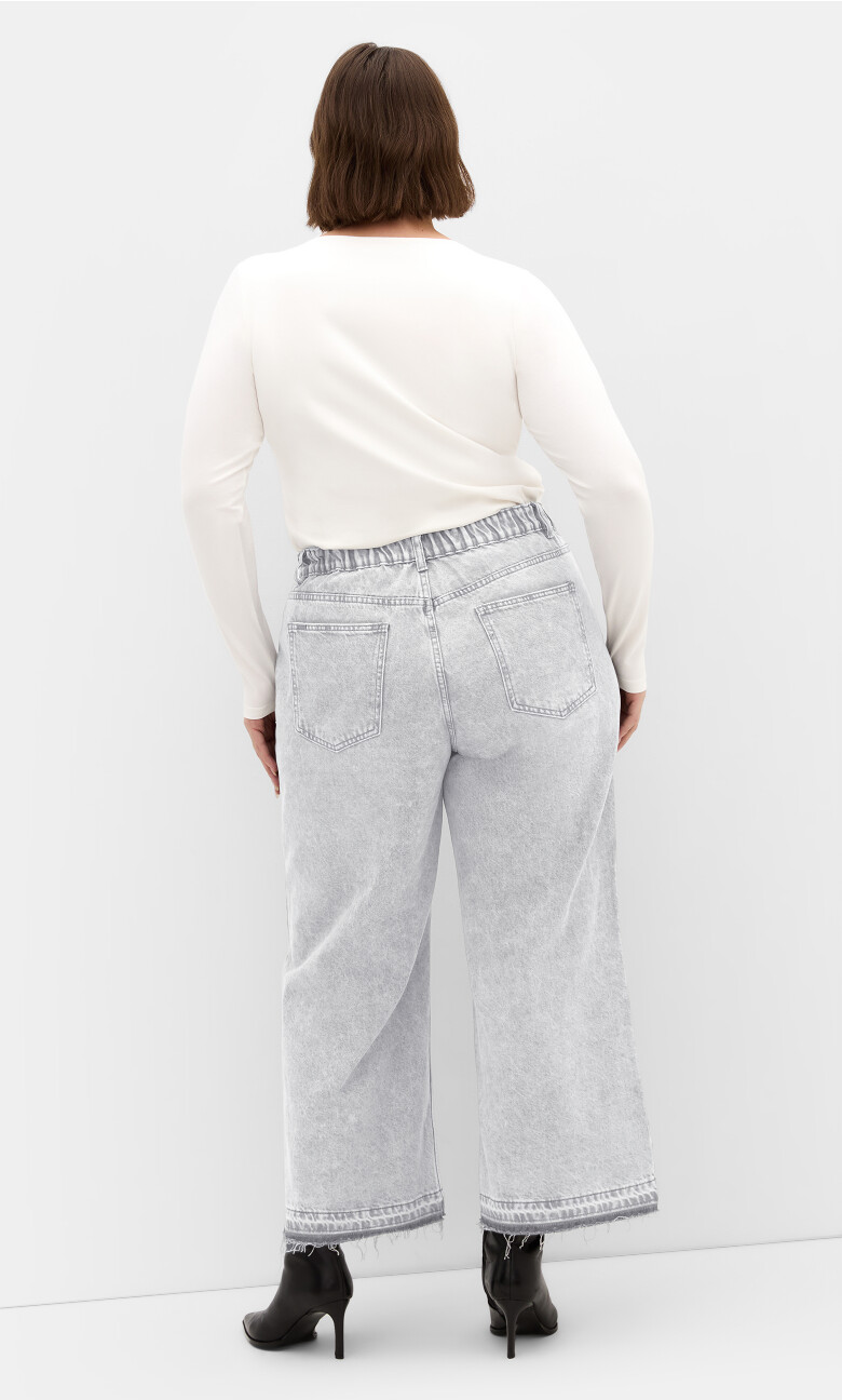 Harley Fit Wide Leg Crop Jean - grey wash