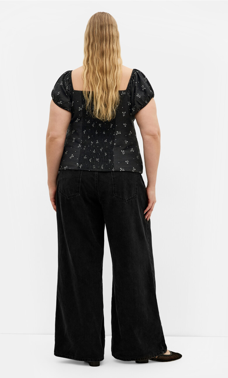 Daydreamer Bow Print Top - black