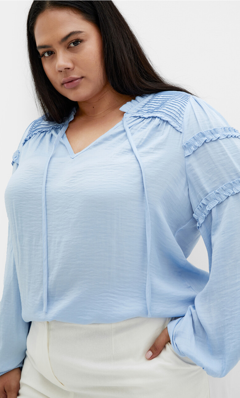Plus Size Drama Queen Shirt - sky