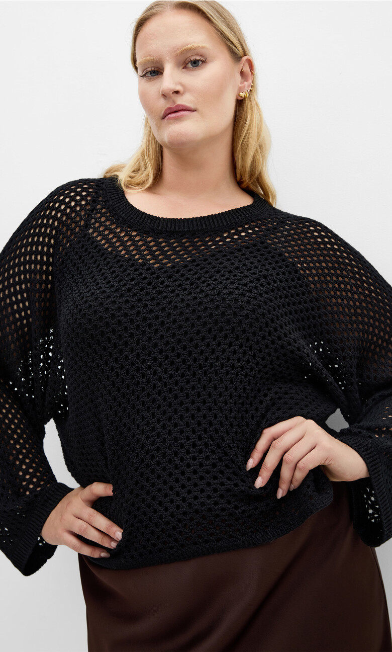 Plus Size Top Crochet Knit L/S - Black