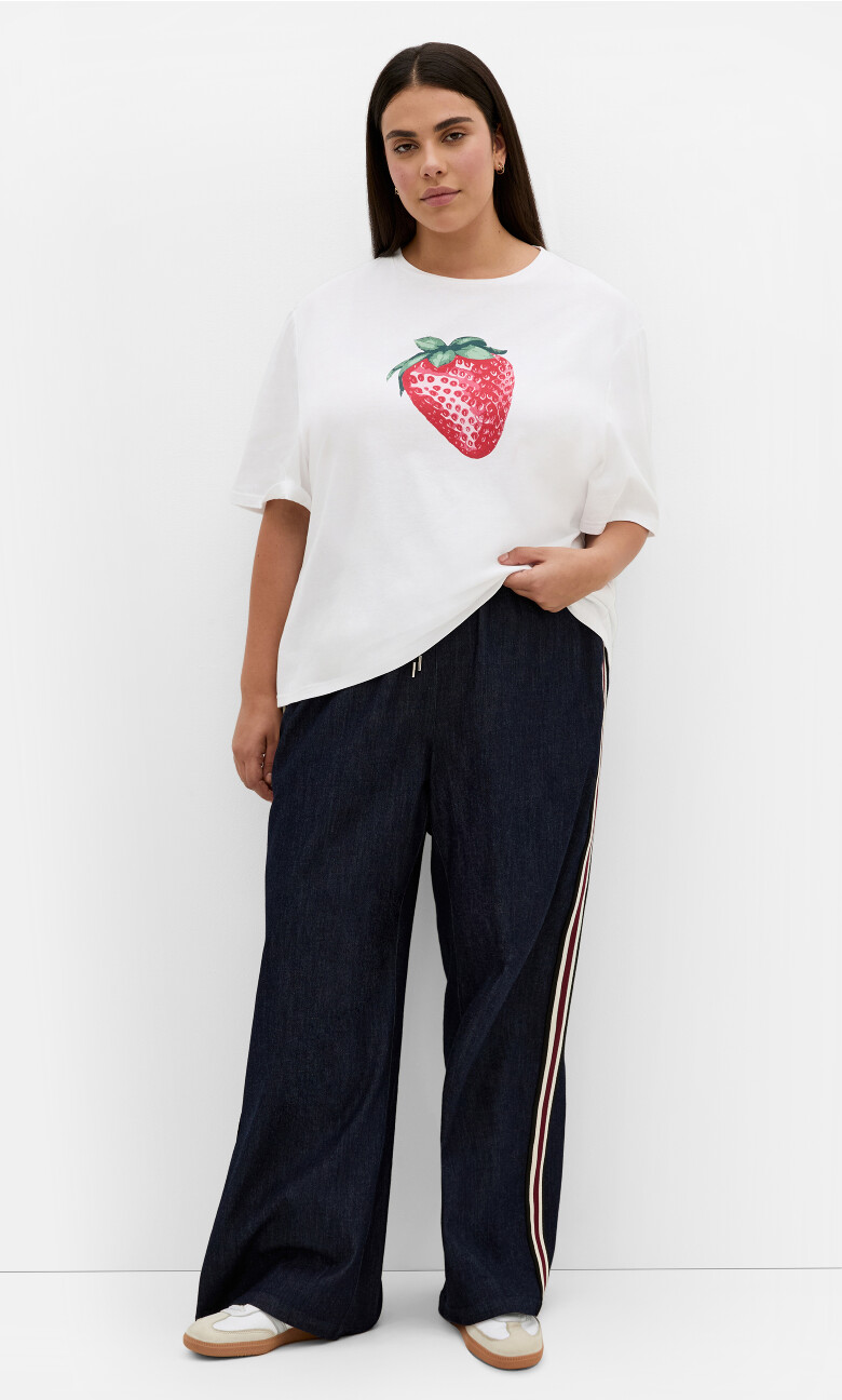 Plus Size Bianca Berry Cotton Tee - White