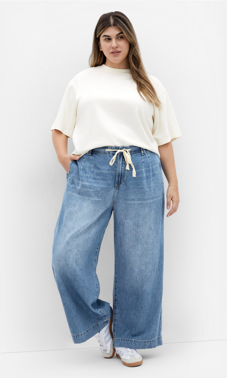Tayla Wide Leg Crop Jean - mid wash