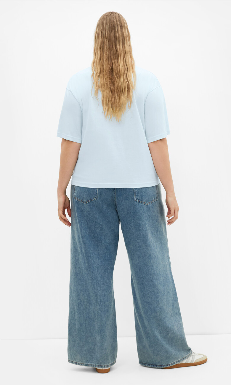 Relaxed Crew Neck Tee - ice blue