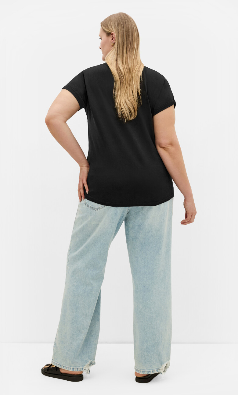 Cuffed Sleeve Foil Tee - black