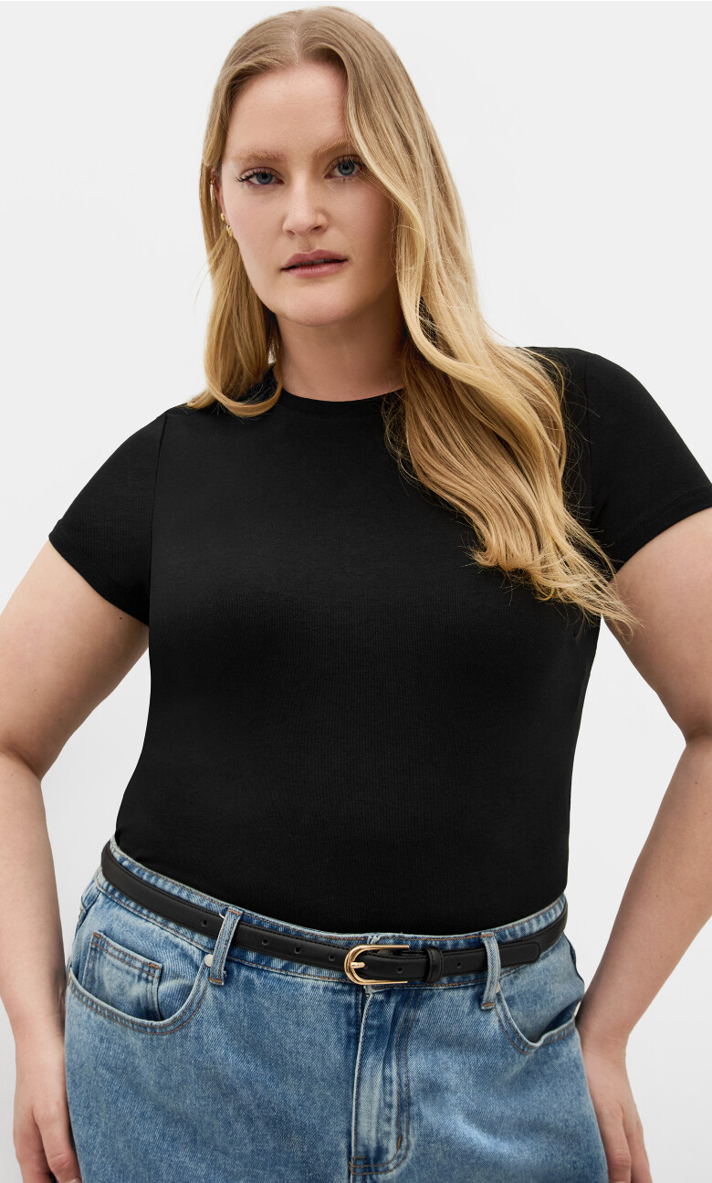 Karla Short Sleeve Tee - black
