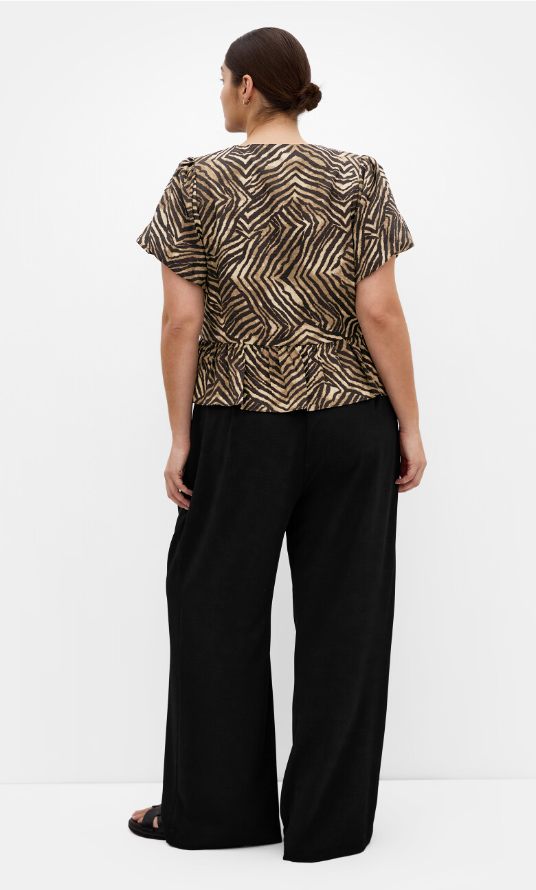 Daphne Print Top - dark chocolate
