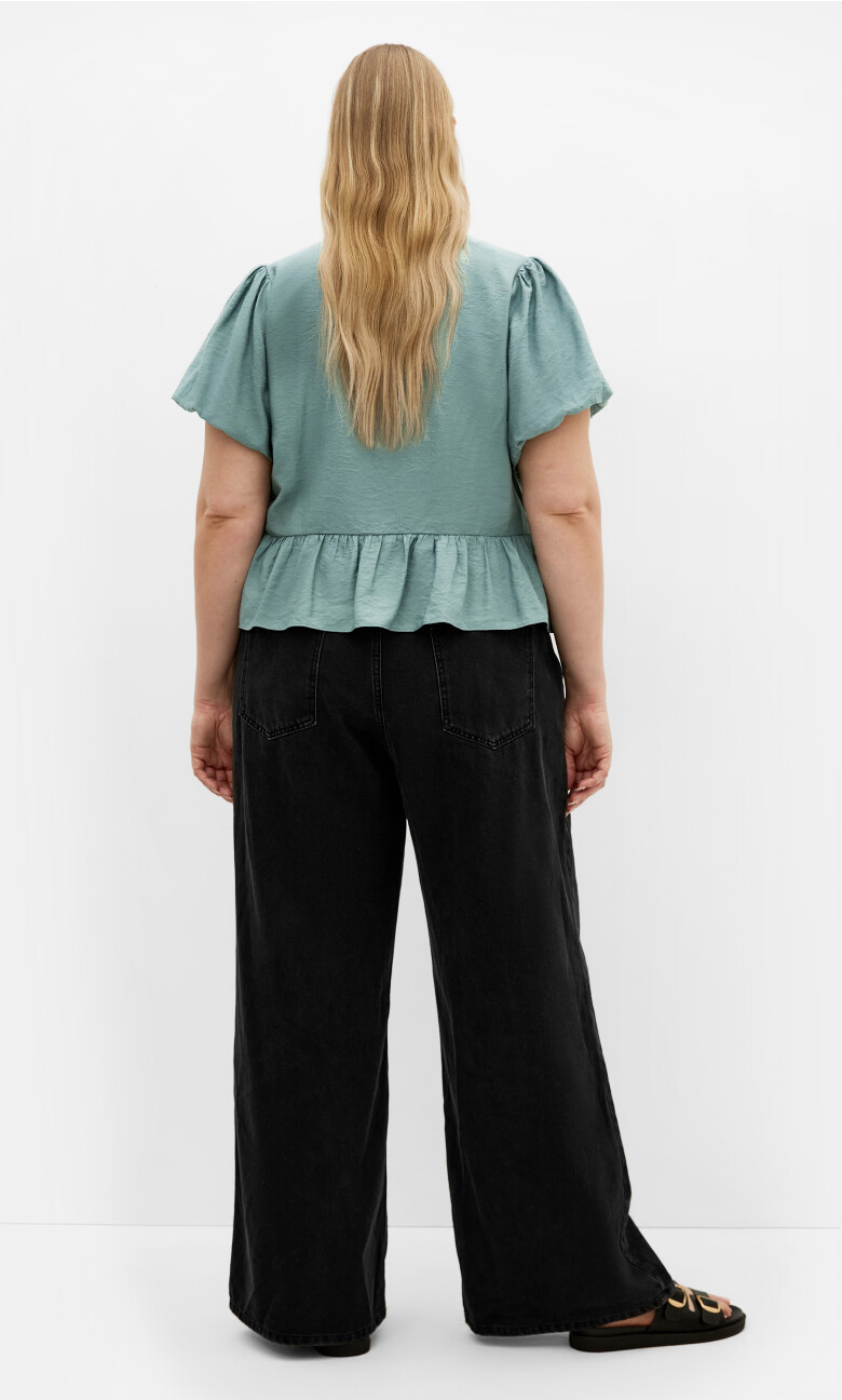 Daphne Top - soft sage