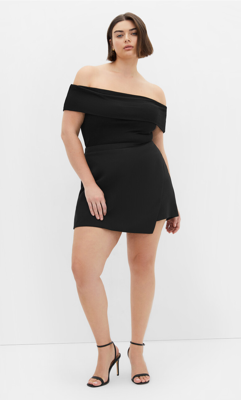Emma Skort - black