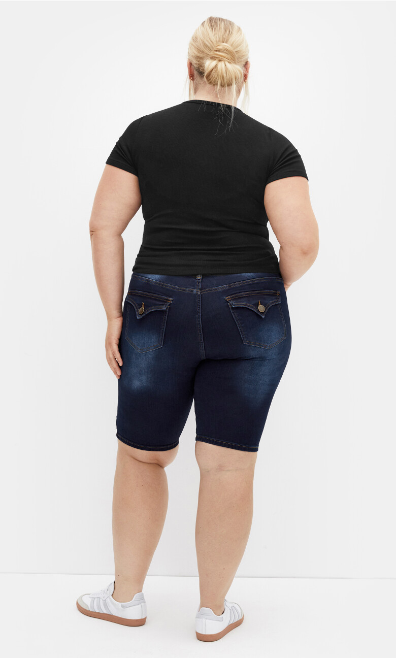 Classic Pins Short - dark wash